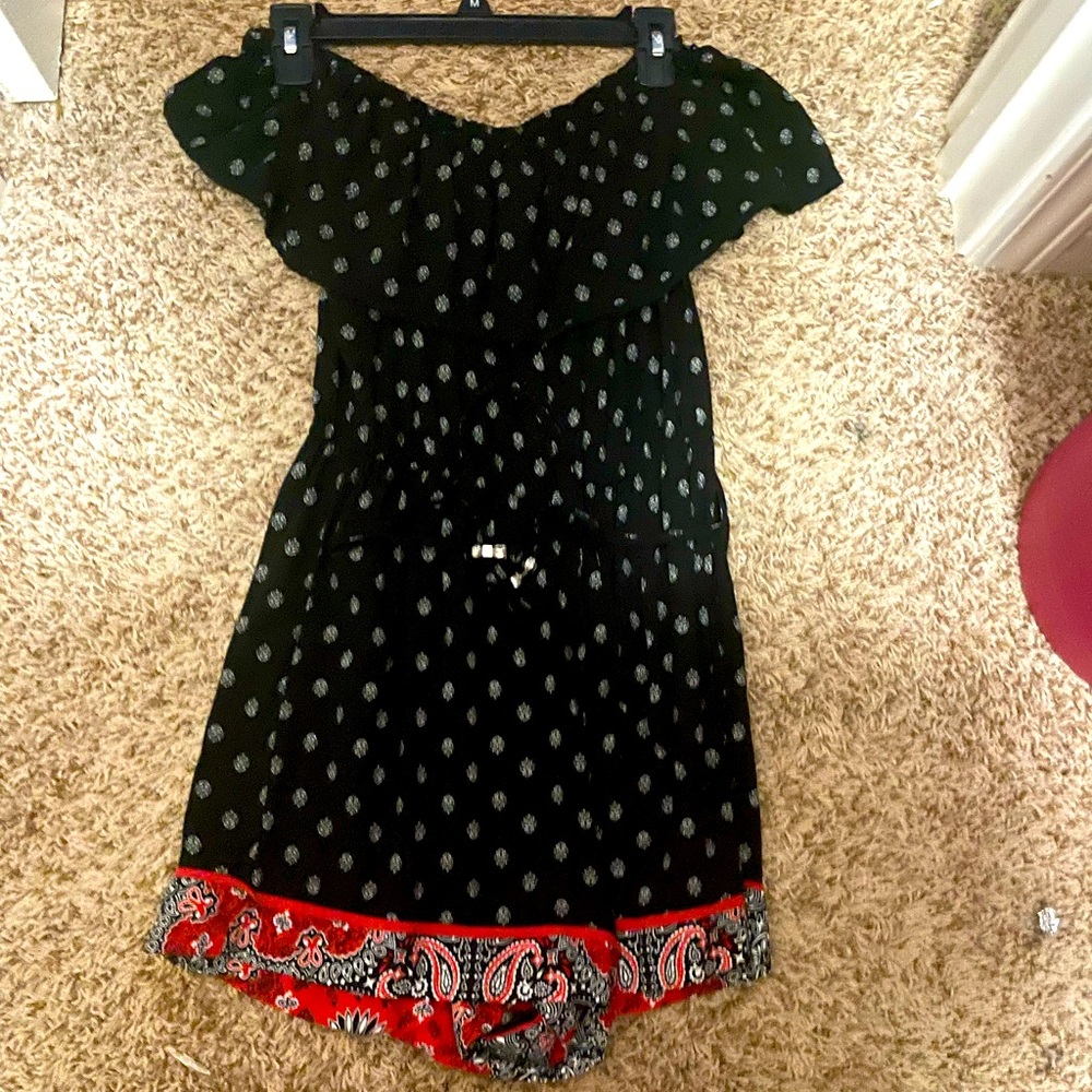 Romper. Only worn a couple times.